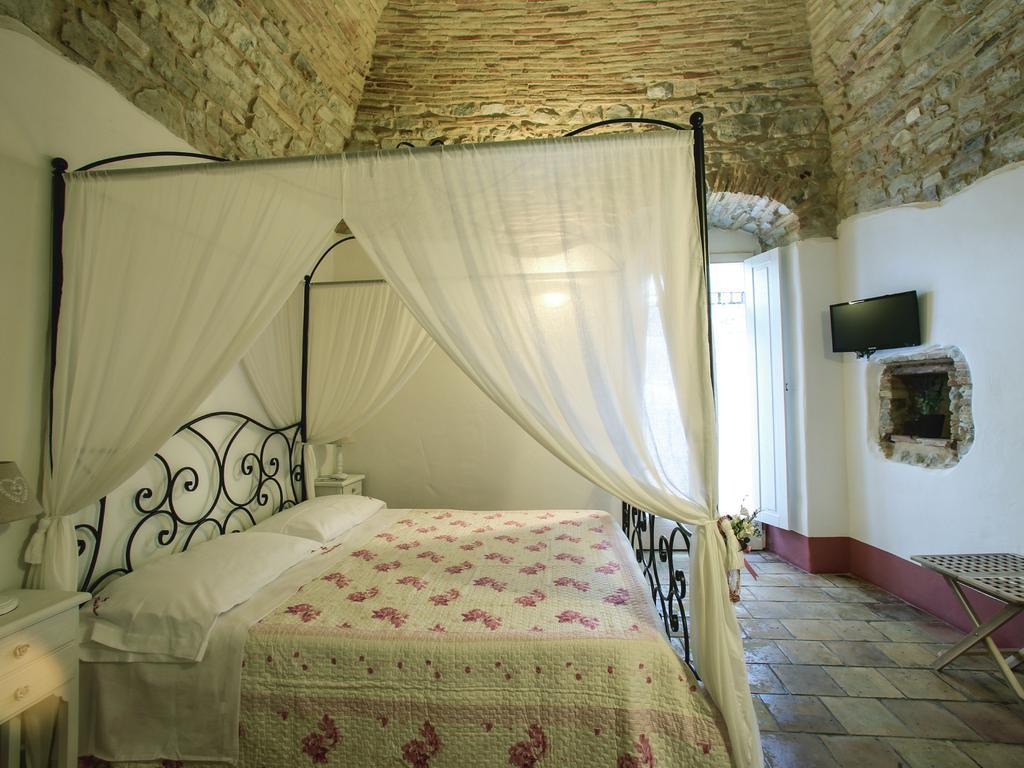 Готель I Templari Di Alberona Номер фото